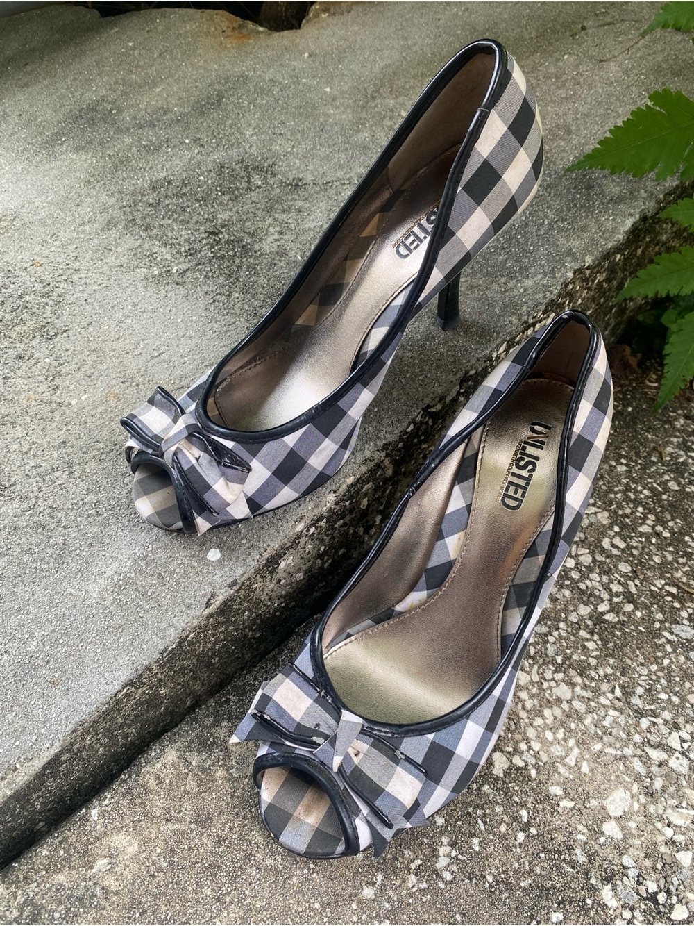 Vintage Unlisted by Kenneth Cole Black & White Plaid Peep-Toe Heels with Bow - Picture 2 of 12